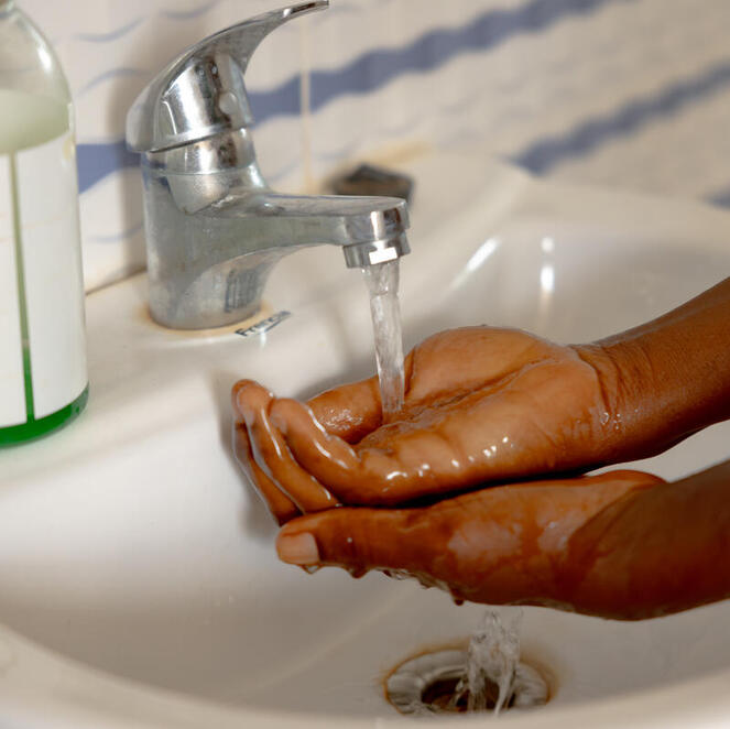 Donate (Motherhood) | Bring clean water to health centres | WaterAid
